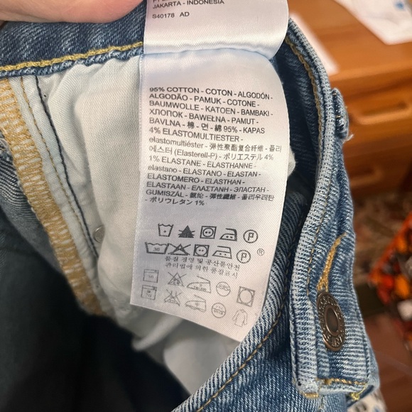 Women’s Levi’s 711 Skinnies, 28×31 - Picture 4 of 5